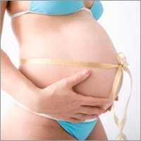 Почему женщина прибавляет вес при беременности и какие последствия превышения набора веса?